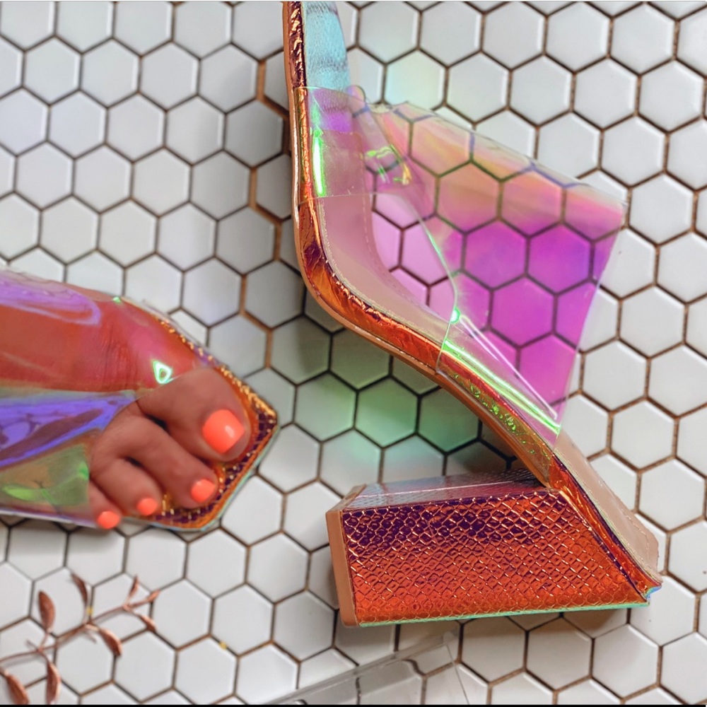 Iridescent Chunky Heel! - Picture 5 of 5